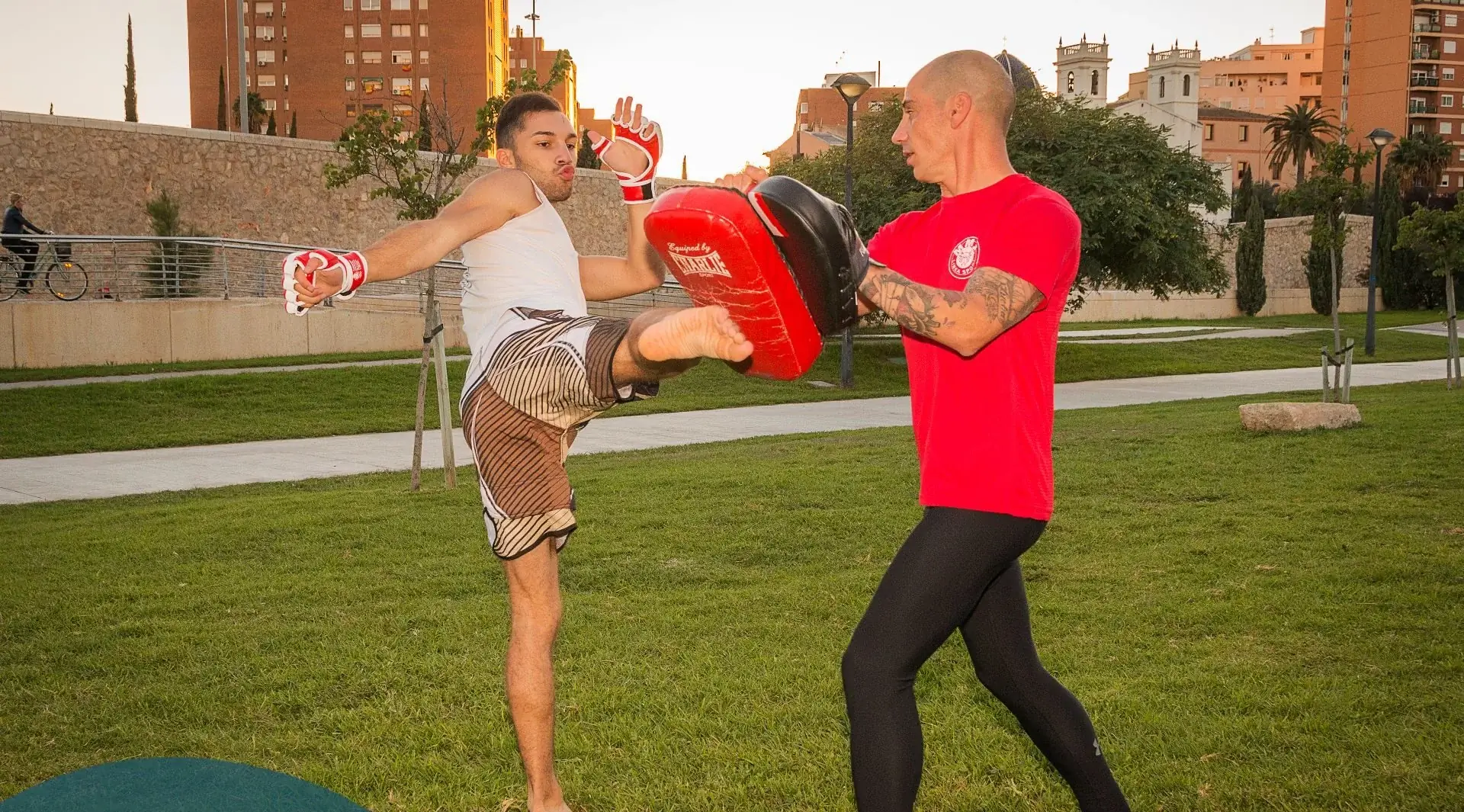 Entrenamiento de boxeo y kickboxing en Valencia